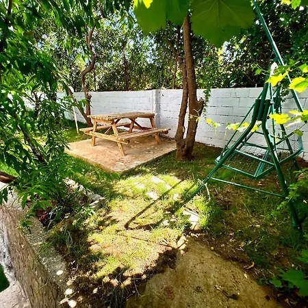 Konukzade Oldtown Apart 3*