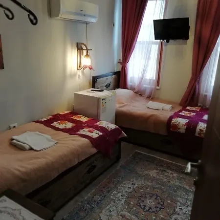 Konukzade Oldtown Apart 3*