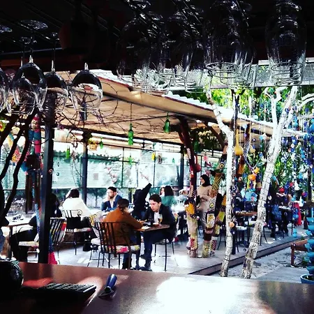 Konukzade Oldtown Apart 3*