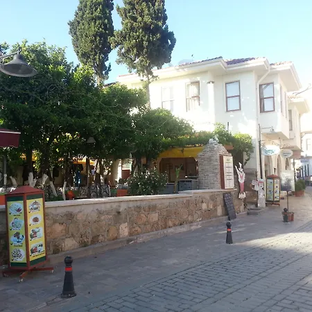 Гостевой дом Konukzade Oldtown Apart Анталья