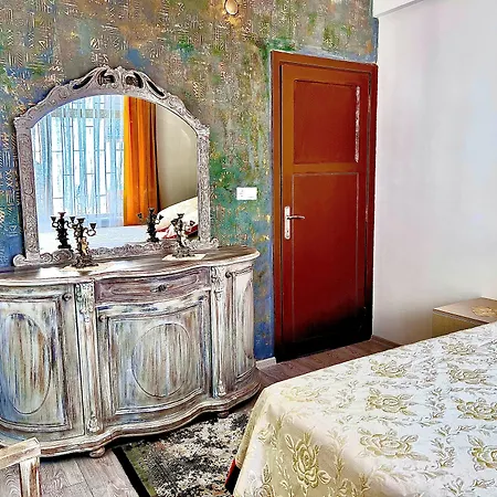 Konukzade Oldtown Apart 3* Анталья