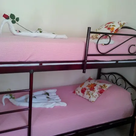 Konukzade Oldtown Apart 3*
