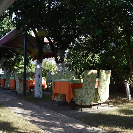 Konukzade Oldtown Pensión