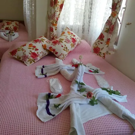 Konukzade Oldtown Apart 3*
