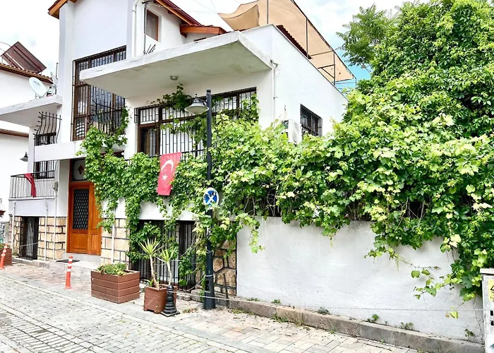 Konukzade Oldtown 3* Antalya