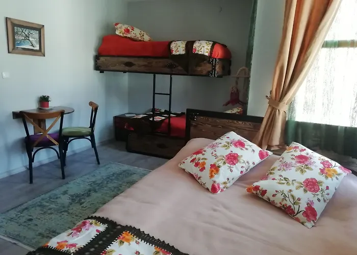 Konukzade Oldtown 3* Antalya