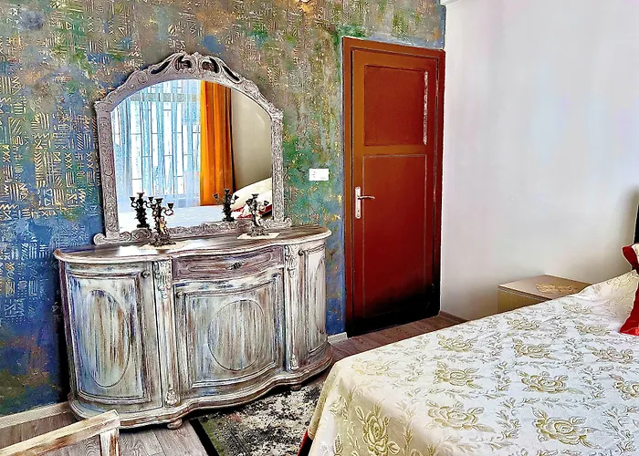 Konukzade Oldtown 3* Antalya