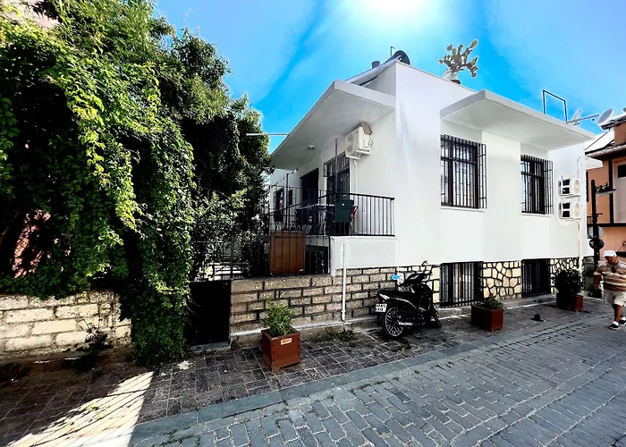 Konukzade Oldtown Pensión 3*