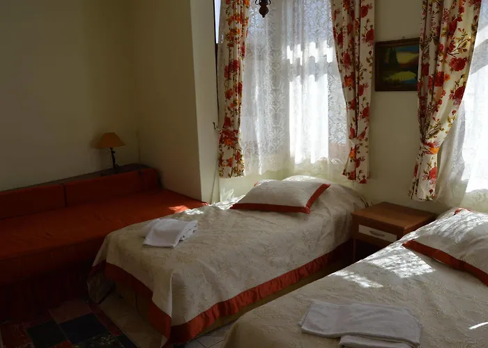 Konukzade Oldtown 3* Antalya
