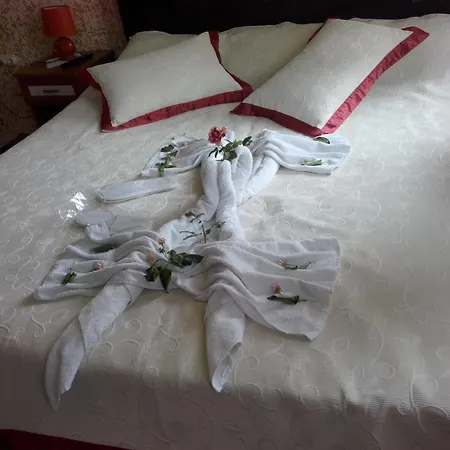 Πανσιόν Konukzade Oldtown 3*